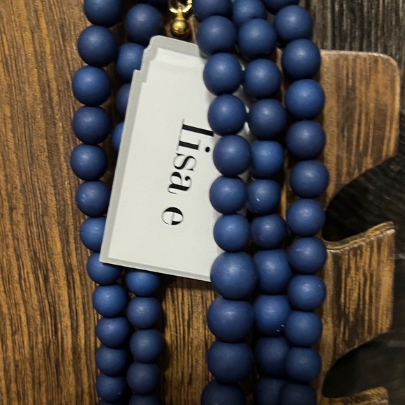 3/$18 Elegant Navy Blue Beaded Necklace Lot 131 - Picture 4 of 7